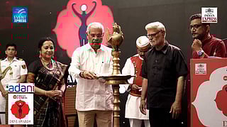 '15 മലയാളി സ്ത്രീ രത്നങ്ങൾക്ക് ആദരം'; ദി ന്യൂ ഇന്ത്യന്‍ എക്‌സ്പ്രസ് ദേവി അവാര്‍ഡ് സമര്‍പ്പണം- ലൈവ് വിഡിയോ 