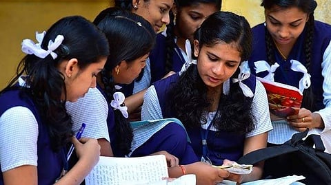 പ്ലസ് ടു പരീക്ഷാഫലം ഇന്നറിയാം; റിസൾട്ട് അറിയാവുന്ന സൈറ്റുകൾ ഇവ 