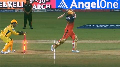 MS Dhoni effects Phil Salt stumping in a flash 