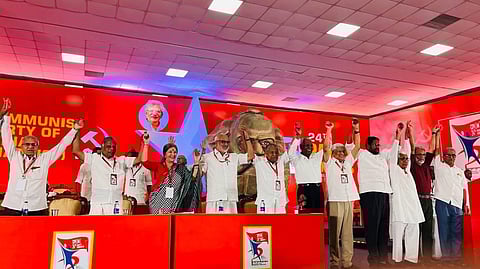 Left leadership reduced to Malayalis