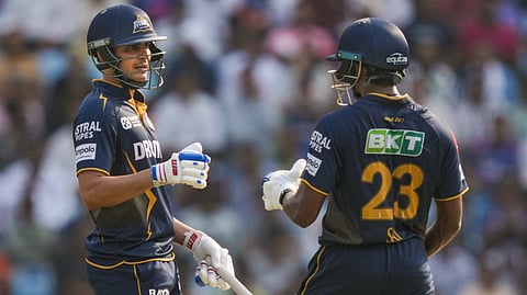 Lucknow Super Giants restrict Gujarat Titans 