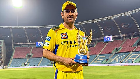 Dhoni wins Player of the Match Award