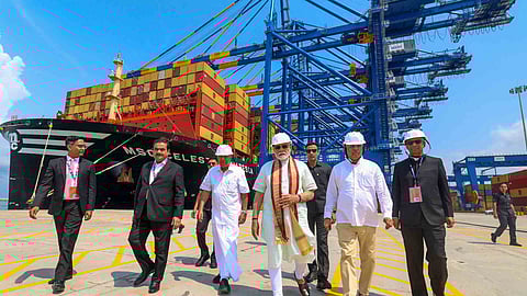 ലോകം കേരളത്തിലേക്ക്...