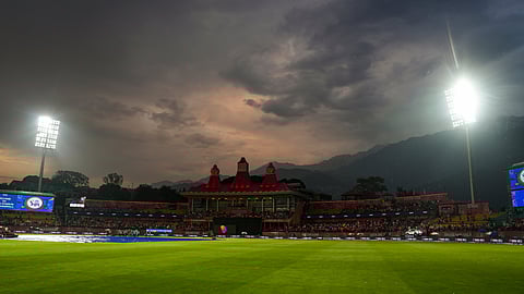 blackout in Dharamshala- Punjab Kings vs Delhi Capitals match in IPL 2025 called off 