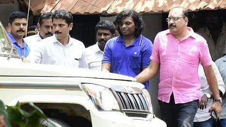 Can you name the three flowers in the backyard? This is how Jinson replied to ADGP B Sandhya