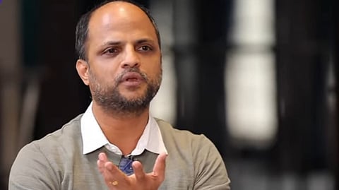 'എന്നാലേ ഇവനൊക്കെ പഠിക്കൂ; ഇതിപ്പോ ജനങ്ങളുടെ നികുതിപ്പണമല്ലേ ആര് ചോദിക്കാൻ'; ദേശീയപാത തകർച്ചയിൽ ജൂഡ് 