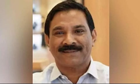 Gold merchant dies in elevator accident