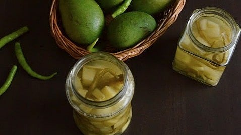 Raw Mangoes in Brine