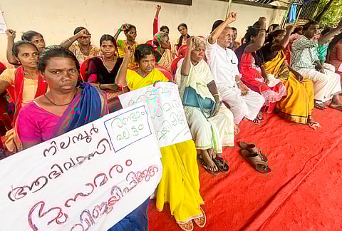 Image of tribal land struggle in front of Malappuram Collectorate