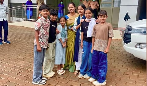 'സ്വയം അവധി പ്രഖ്യാപിക്കാന്‍ കഴിയുന്ന കലക്ടറാകുക'; അവധി ചോദിച്ച കുട്ടികളോട് വയനാട് കലക്ടര്‍