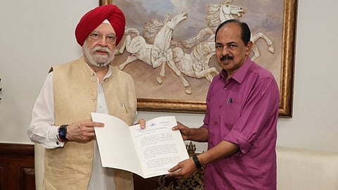 Minister GR Anil meets Union Petroleum Minister Hardeep Singh Puri in Delhi