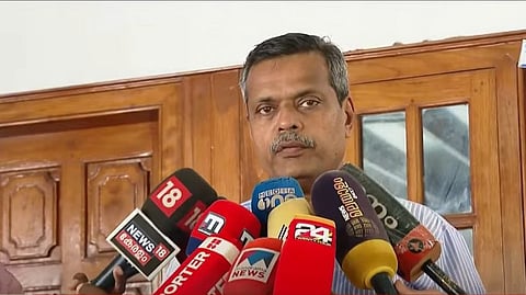 'ഉപകരണം പരിചയമില്ലാത്തതിനാല്‍ മാറ്റിവച്ചു; അന്വേഷണത്തെ സ്വാഗതം ചെയ്യുന്നുവെന്ന് ഡോ.ഹാരിസ് ചിറയ്ക്കല്‍