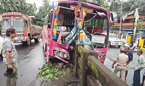 kozhikode bus accident