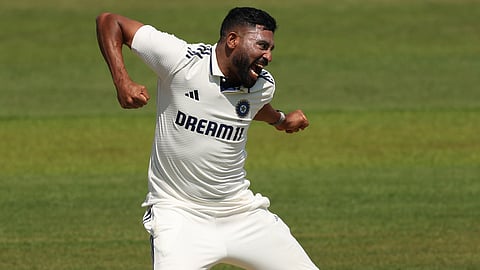 Mohammed Siraj celebrates wicket