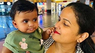 Vipanchika and her daughter Vaibhavi 