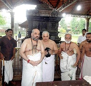 A V Madhava Pothuval