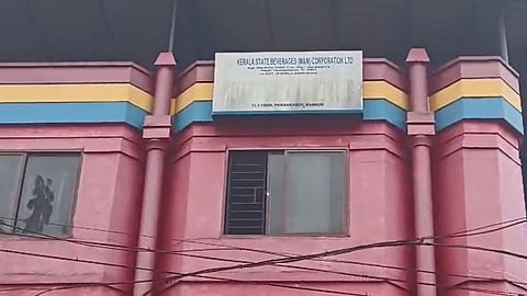 Theft at kannur parakkandi beverages outlet