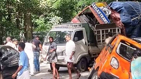 Massive traffic jam at thamarassery churam