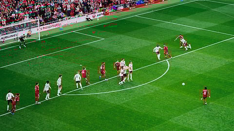 Dominik Szoboszlai's free kick