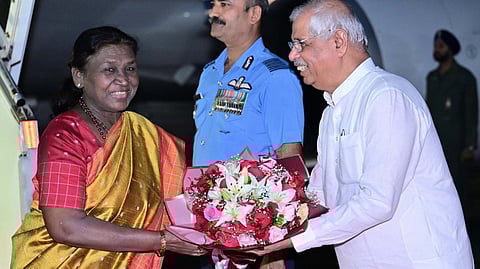 President Droupadi Murmu, Governor Rajendra Arlekar