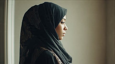 Baseless posts claiming Iran abolished hijab rule spread online