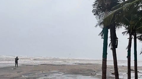 Cyclone Montha lashes the city with heavy rain and 50-60 km/hr winds, in Machilipatnam, Andhra Pradesh