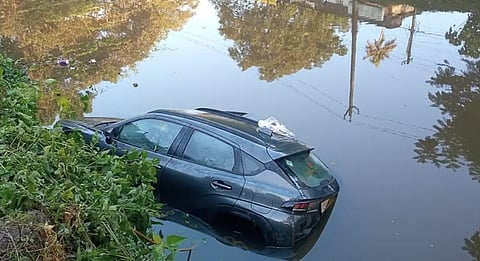 Man died in car accident at vaikom