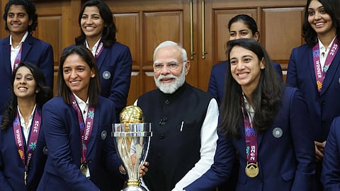 PM Narendra Modi Meets World Cup Winning Indian Women's Cricket Team