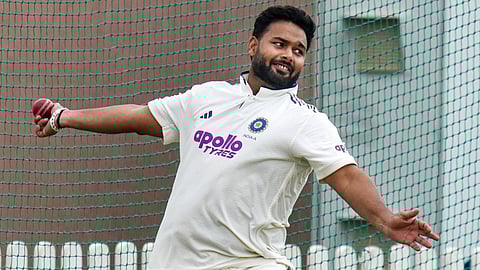 Rishabh Pant bowling