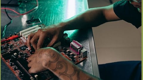 Python,Hardware & Advanced Excel Courses