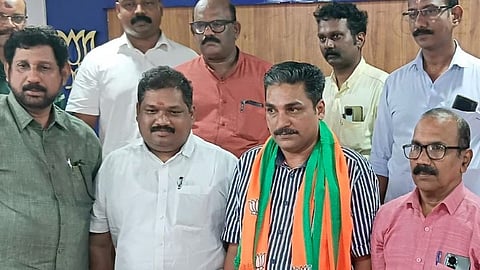 League leader joins BJP in Kannur