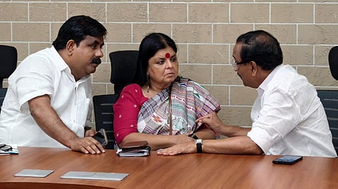 Congress Leaders K Praveen Kumar, Deepa das Munshi