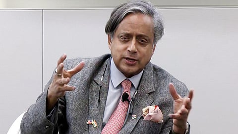  Shashi Tharoor 