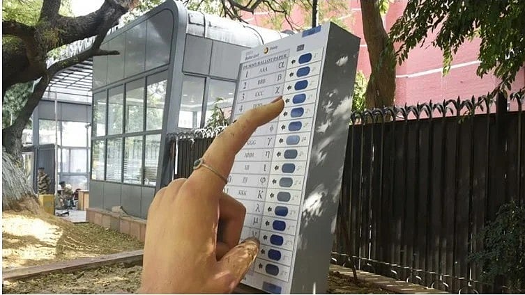 നിയമസഭാ തെരഞ്ഞെടുപ്പ്: ‘വീട്ടില്‍ വോട്ട്’ ഇന്നുമുതല്‍