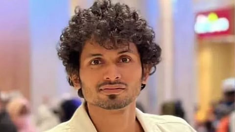 Online fraud; Bigg Boss reality show star Blessley arrested