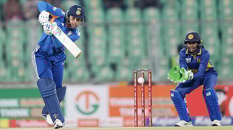 smriti mandhana batting