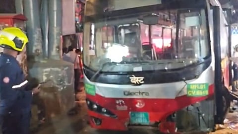 mumbai best bus accident