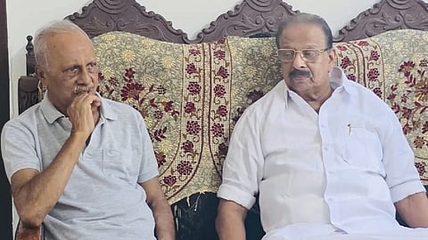 Former CPI(M) MLA C.K.P. Padmanabhan has met Congress leader K. Sudhakaran