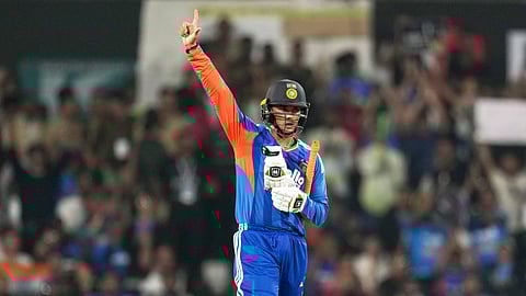 abhishek sharma celebrate half century