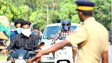 Challan for traffic violation should be made available on mobile within 3 days