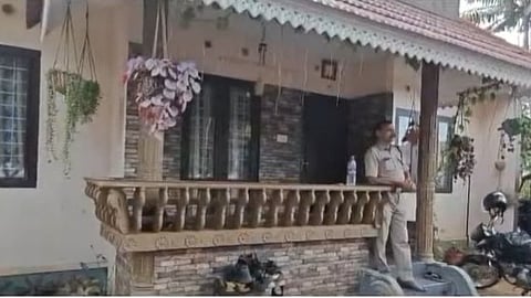 Husband kills wife and commits suicide in Kottayam