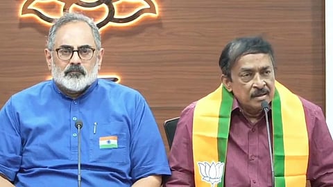 Reji Lukose with Rajeev Chandrasekhar