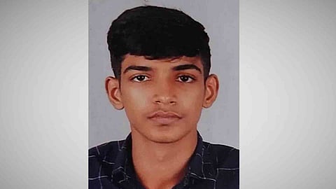 Plus Two student dies after being shocked by pressure washer kozhikode 