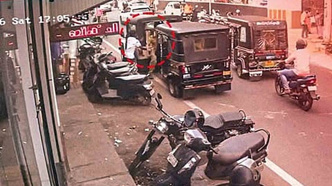 Kozhikode Town SI stabbed in the stomach