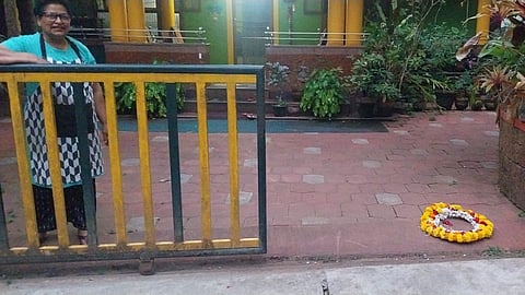 wreath in front of writer vs anilkumar house