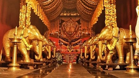 ettumanoor ezharaponnaana on wednesday