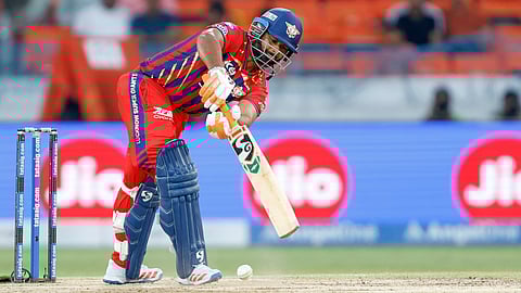 Rishabh Pant batting