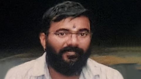 temple priest was found dead in a rest room at the Anayara Mullur Devi Temple in Thiruvananthapuram