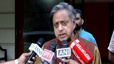  Shashi Tharoor