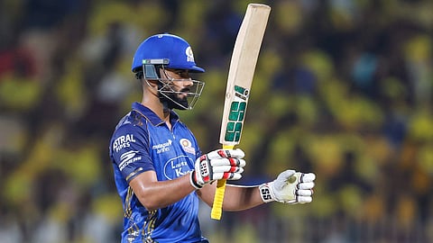 naman dhir batting